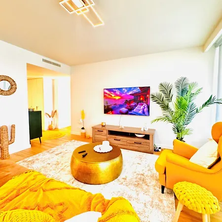 Bayline Luxury And Pool * Armação de Pêra