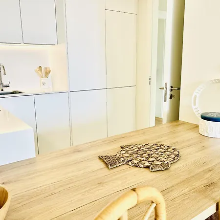 Bayline Luxury And Pool