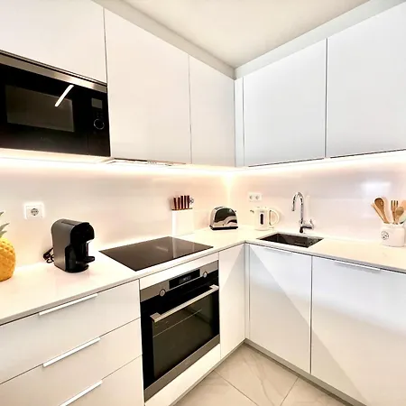 Bayline Luxury And Pool *