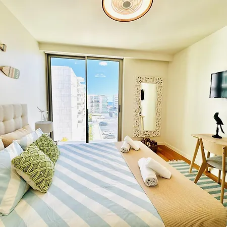 Bayline Luxury And Pool Lägenhet Armação de Pêra